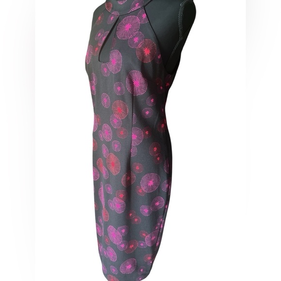 NWT Trina Turk Pink Red & Black Halter Sheath Dress with Retro Print - Picture 8 of 10